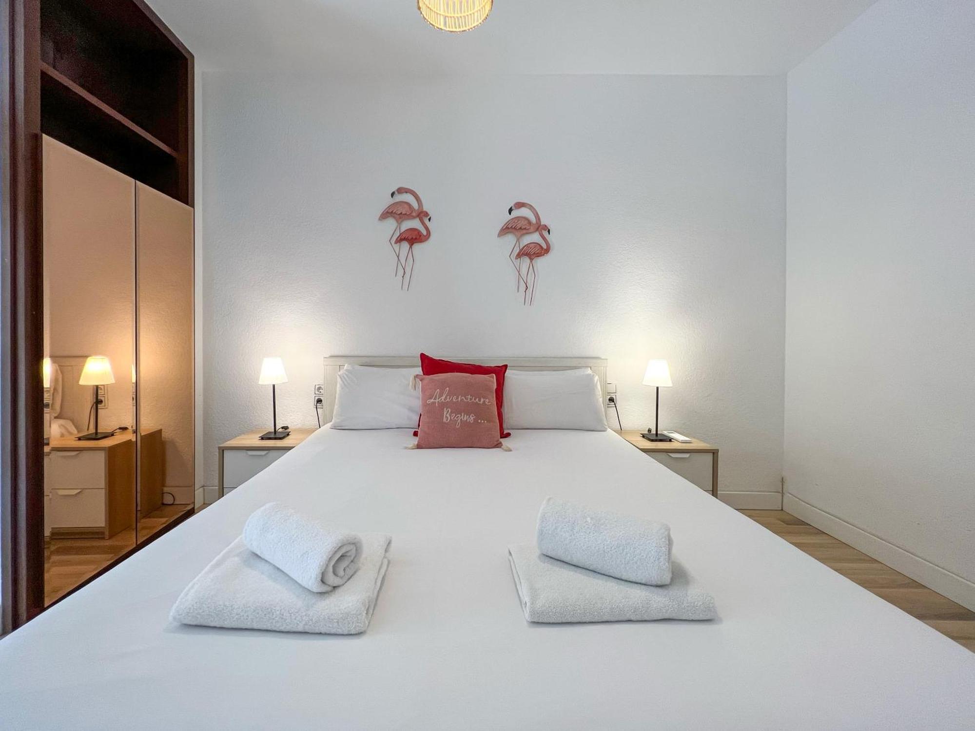 Stay U-Nique Apartments Sardenya II บาร์เซโลนา ภายนอก รูปภาพ